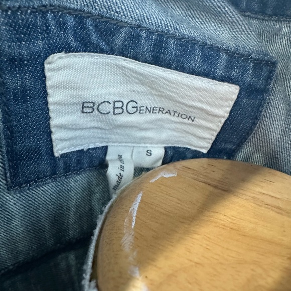 ❌ sold - BCBG denim jacket - Picture 4 of 4